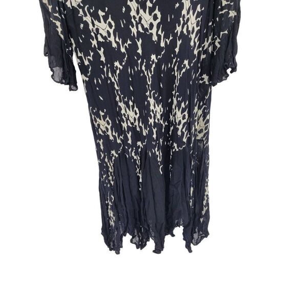 Temptations II Dress 3X Black Crinkle Swing Sheer Bell Sleeve Handkerchief Hem - Picture 13 of 17